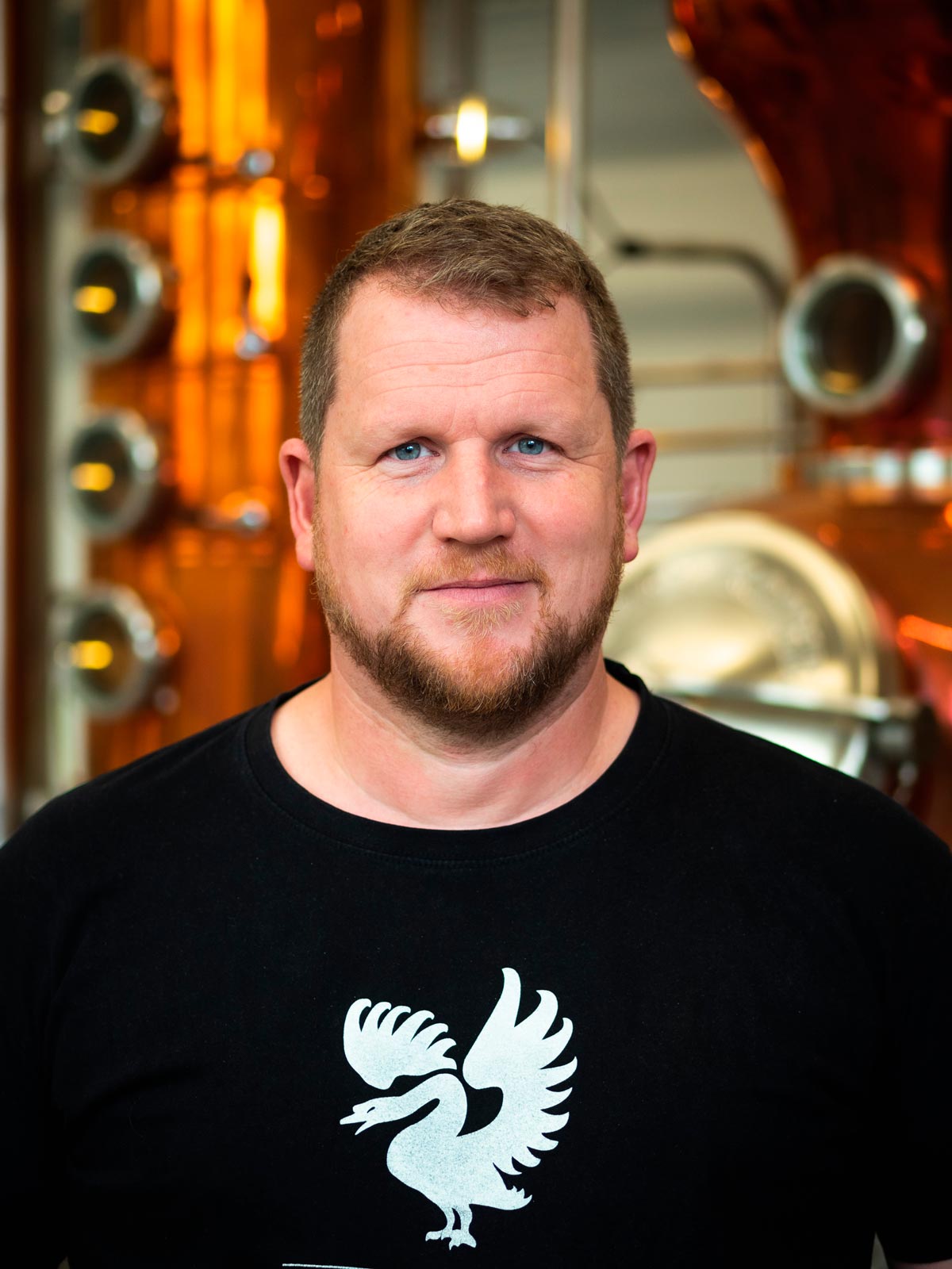 Portraitfoto von DI Dr. Werner Krauss, COO und Master Distiller der Distillery Krauss.